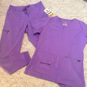 Women’s Lilac ADAR PRO scrub set. Bottom size: Medium. Top size: Small